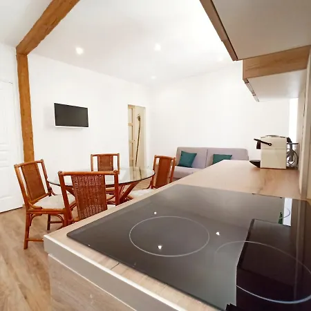 Viva Riviera 6 Rue Commandant André * Cannes