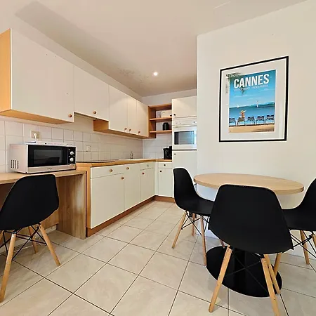 Viva Riviera 6 Rue Commandant Andre * Канны