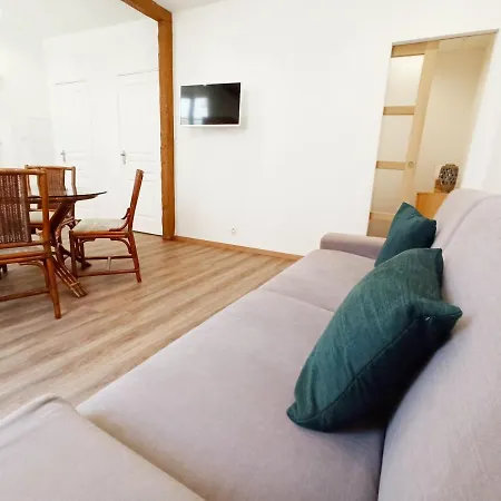 Viva Riviera 6 Rue Commandant Andre *