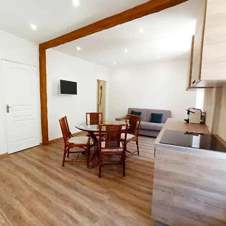 Viva Riviera 6 Rue Commandant Andre *